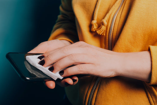 Guide on How to Clean Your Phone to Protect Against Corona-Virus.