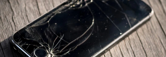 How to Protect iPhone 13 mini Screen from Dusts and Scratches?
